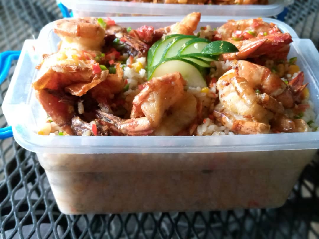2.5 luxury  prawns fried rice